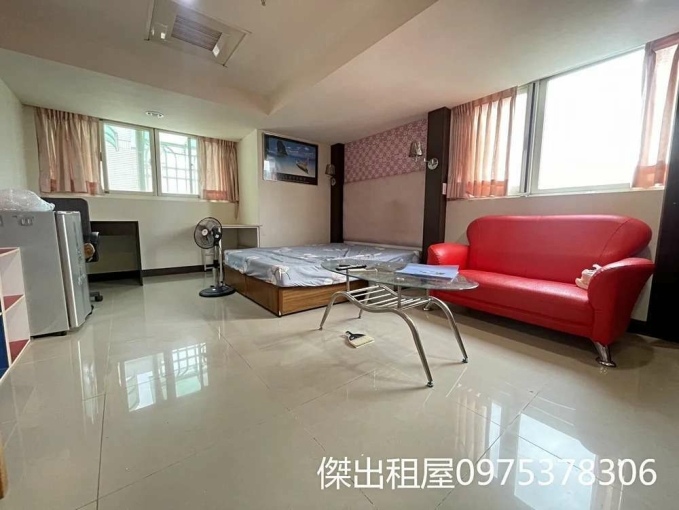 傑出租屋/夜市稀有電梯,採光佳,獨洗,垃圾集中 - Image 1