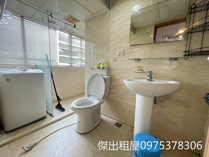 傑出租屋/夜市稀有電梯,採光佳,獨洗,垃圾集中 - Image 5