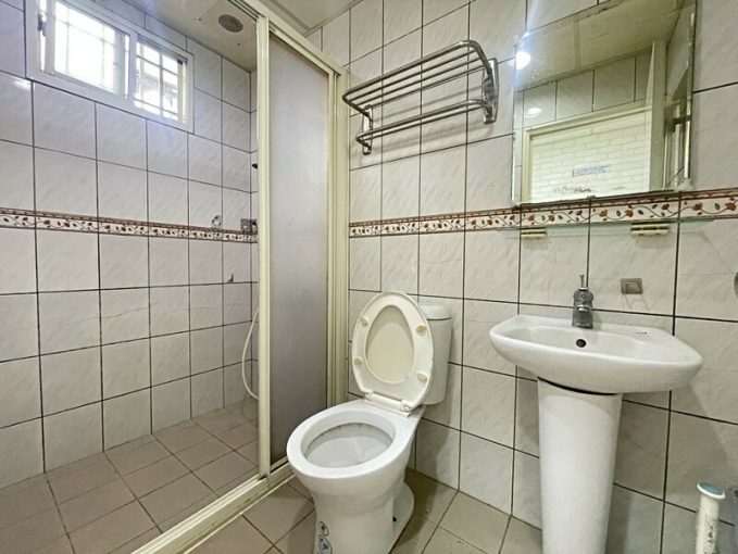 傑出租屋/近桃園夜市,陽台獨洗,台電（第4張）