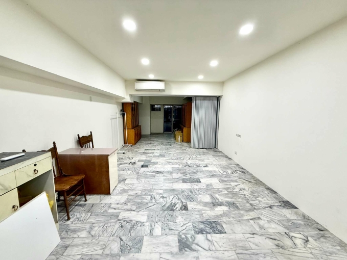 專-中華路商圈｜兵仔市芳鄰亦可當「金店住」工作室喔（第1張）