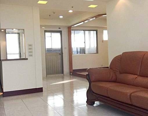 近輕軌站高樓層、三面採光三大陽台、衛浴開窗含車位（第5張）