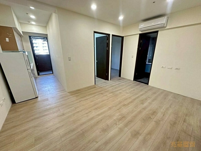 兆基社會住宅🏠三井outlet旁高cp值電梯大樓公設附泳（第1張）