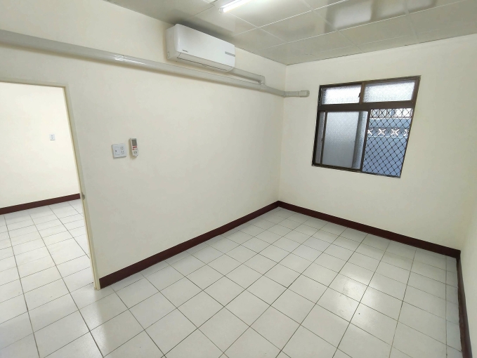 橘子🍊寵物友善近文華高中捷運站⭐全新整理兩房⭐可租補可貓可狗（第8張）