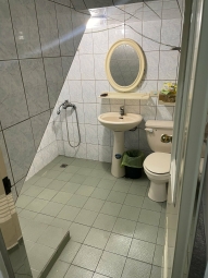 有天有地、近大雅綠點、清靜幽雅、好能量，適合一家人住在一起，不適合安公媽和寵物（第1張）