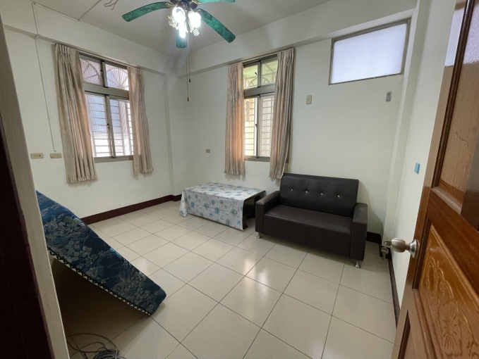 有天有地、近大雅綠點、清靜幽雅、好能量，適合一家人住在一起，不適合安公媽和寵物（第3張）