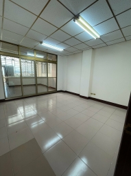 有天有地、近大雅綠點、清靜幽雅、好能量，適合一家人住在一起，不適合安公媽和寵物（第13張）