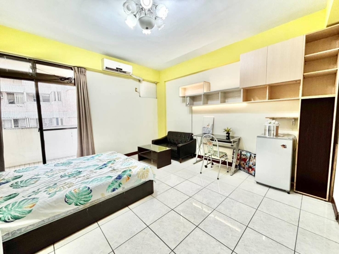 ✨高CP值!! ✨陽台獨洗曬 ✨系統櫃大套房🏠北屯區✨子母車可租補 - Image 1