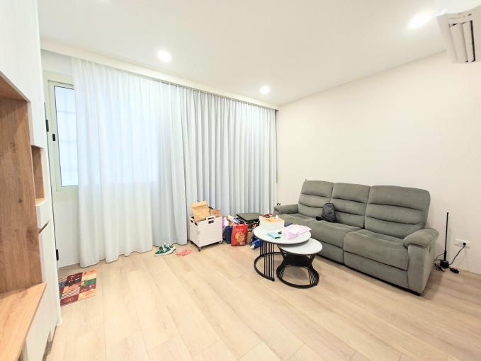 全新完工@正一房一廚一衛@大金變頻冷氣☆電動沙發～（第2張）