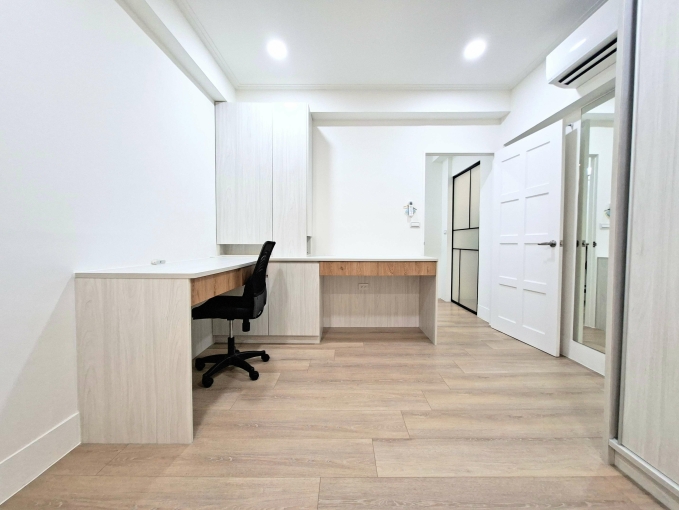 全新完工@正一房一廚一衛@大金變頻冷氣☆電動沙發～（第9張）