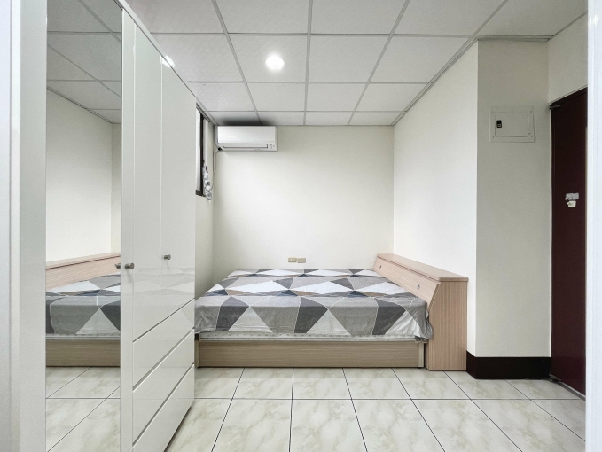 租補☆中華夜市☆大金變頻冷氣☆飲水機☆子母車（第3張）