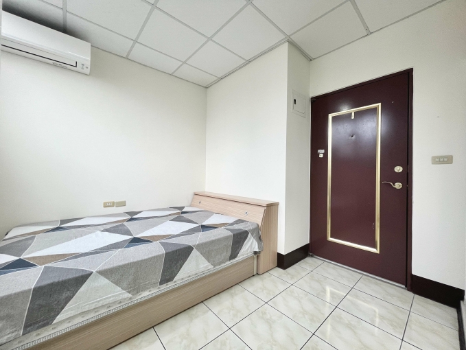 租補☆中華夜市☆大金變頻冷氣☆飲水機☆子母車（第4張）