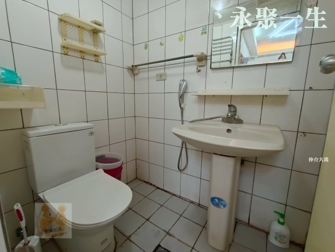 【租】太原車站｜3房車位**全配:冷氣家具家電** 0935-378318（第9張）