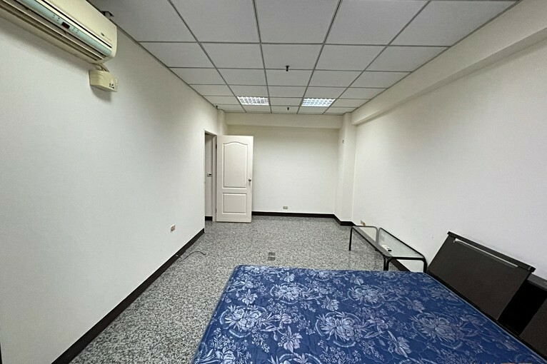 兆基🏡火車站旁，22坪寬敞一房一廳（第2張）