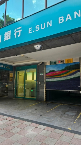 忠孝東路四段(非巷弄)鋼骨住辦大樓*車位出租*（第2張）