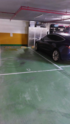 忠孝東路四段(非巷弄)鋼骨住辦大樓*車位出租*（第4張）