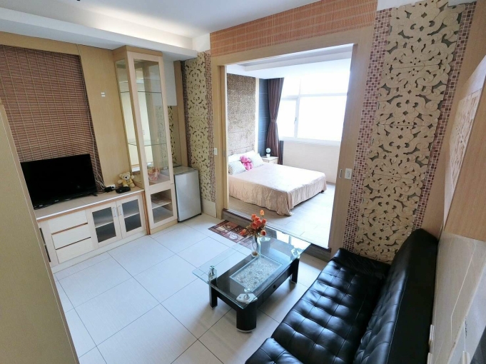 🌈1房1廳🌈雙租補免仲介費🌈有車位🌈捷運走1分🌈大面景觀窗(第1張)