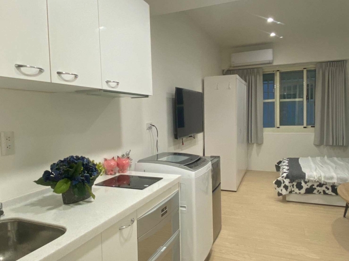 燙到要放耳邊降溫✨可租補✨獨洗獨曬💕近火車站 新時代⚡宇你相見（第1張）