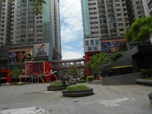 免仲介費 中壢市區近SOGO商圈電梯2樓3大房出租（第12張）