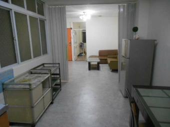 免仲介費 中壢市區近SOGO商圈電梯2樓3大房出租（第1張）