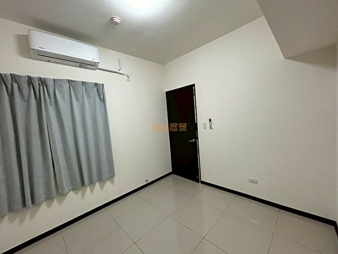 兆基社會住宅🏠平面車位舒適住家~有浴缸（第3張）