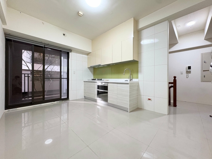 社區型透天🍀三房三衛🍀租屋補助🍀平面車位🍀管理員（第6張）