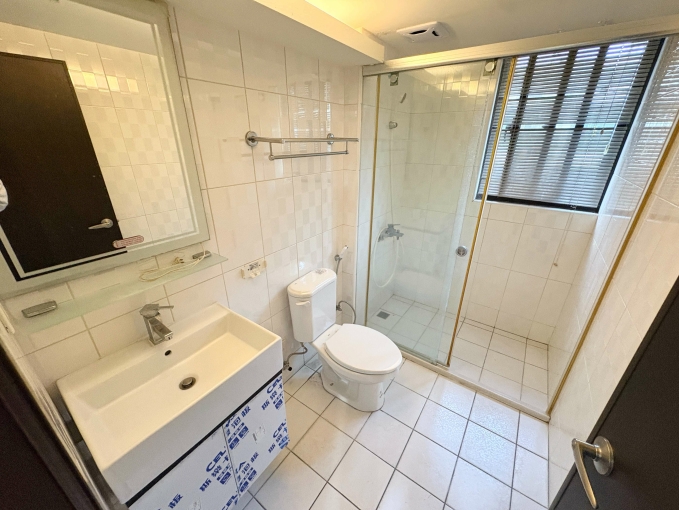 社區型透天🍀三房三衛🍀租屋補助🍀平面車位🍀管理員（第13張）