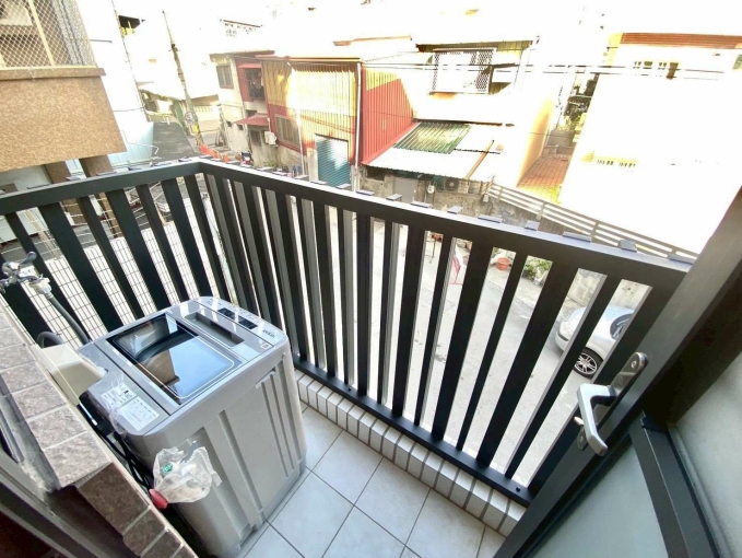 機車位走路崇德萬客火鍋可租房屋補助北屯過一個路口北區秒殺整棟新蓋全新未住採光超好小資族多間可選任你挑選間間陽台獨洗曬部分流理台電梯套房（第9張）