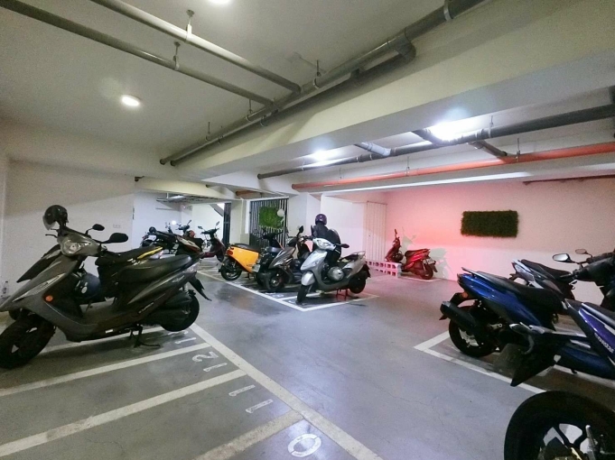 租補*電梯*採光佳*陽台獨洗曬*室內機車位*飲水機*子母車～走路到車站～°•（第7張）