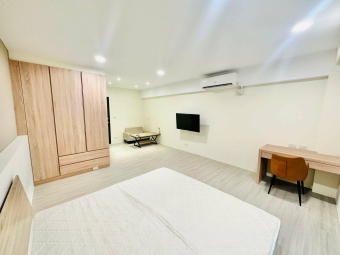 笑的甜蜜蜜💞質感裝潢🌳公園綠地🏆全新沙發床墊（第5張）