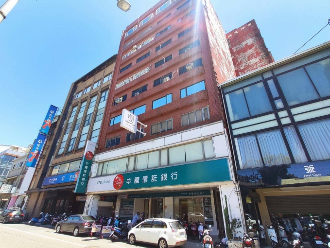 林百貨商圈小資女套房/採光明亮通風佳/限女性 - Image 9