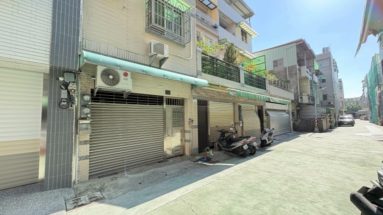 建工生活圈獨透天獨立套房出租(三樓)AAA001 - Image 1