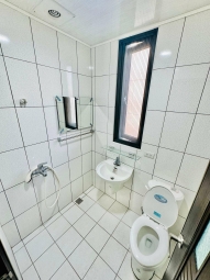 宇你相見💕陽台獨洗💕系統櫃 電梯 整棟新蓋👍近新時代火車站（第5張）