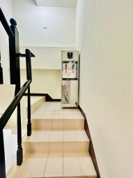 宇你相見💕陽台獨洗💕系統櫃 電梯 整棟新蓋👍近新時代火車站（第7張）