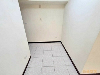 兆基社會住宅🏠文心路2房車位捷運旁可寵可租補設籍（第5張）