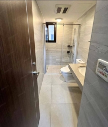 高鐵站前高級住宅，可當工作室不營登，可租補，寵物可談（第12張）