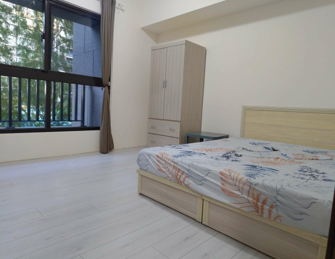 高鐵站前高級住宅，可當工作室不營登，可租補，寵物可談（第8張）