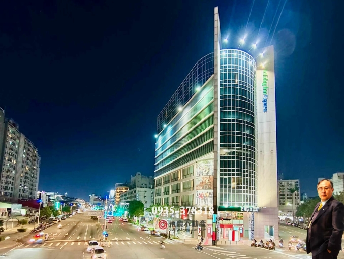 台中公園｜日曜天地OUTLET｜邊間｜商辦辦公大樓（第1張）