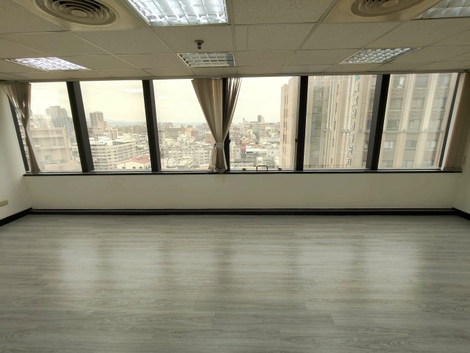 橘子🍊含稅有車位🍊崇德進化路口🍊第一銀行商辦大樓（第7張）