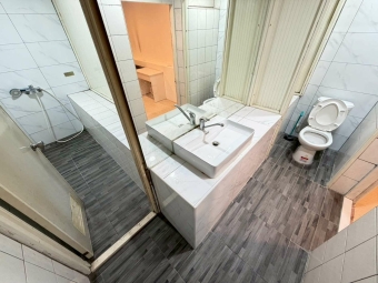 ★板新捷運★板橋車站★可貓★租補★廁所窗★（第6張）