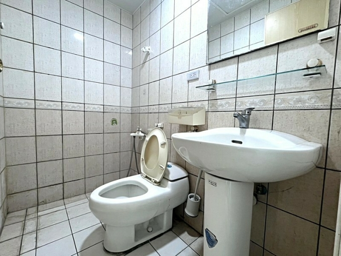 大興西路交流道~愛買商圈溫馨美3房含管理費（第5張）