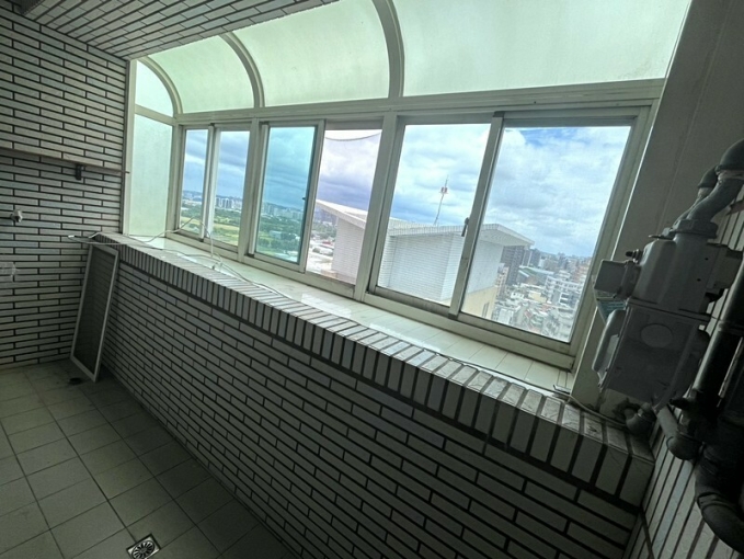 大興西路交流道~愛買商圈溫馨美3房含管理費（第8張）