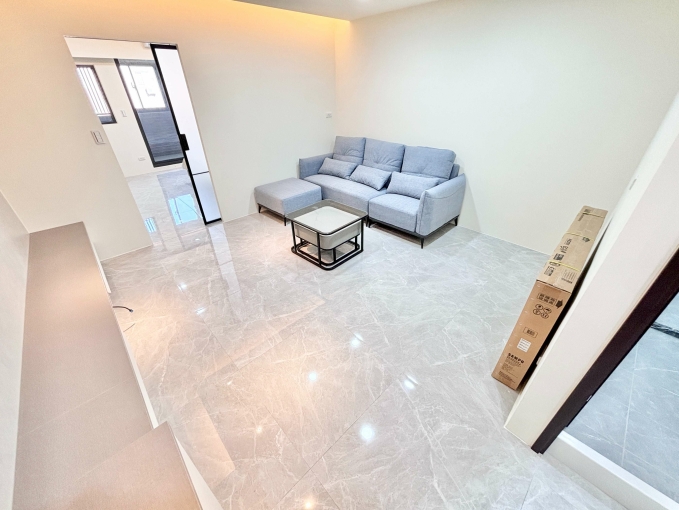 🧡加賴約🧡全新電梯🧡一房一廳🧡陽台獨洗🧡流理台🧡乾溼分離🧡百萬裝潢🧡秒殺物件🧡 - Image 1