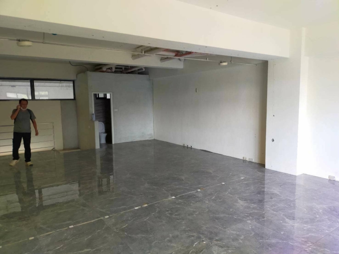 房東自租/售，竹南園區-大埔-商業區路段金店住型店面（無仲介費）（第3張）
