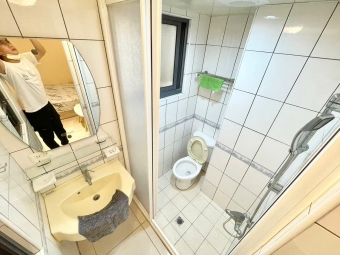 只想靜靜🎀陽台獨洗曬🔆電梯管理員🔥靜宜商😍質感裝潢（第4張）