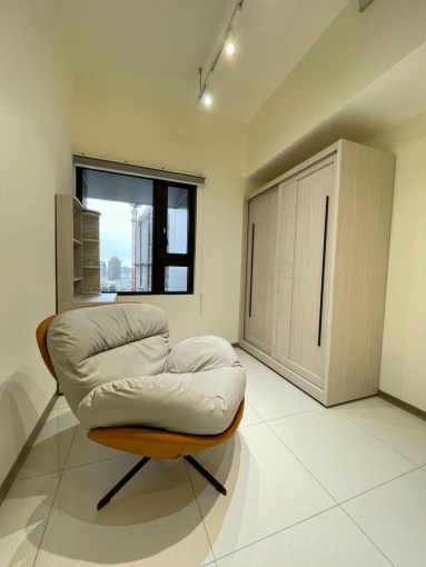 租金可刷卡|近大遠百、新光三越|全新家具家電全配|機能便捷(第2張)