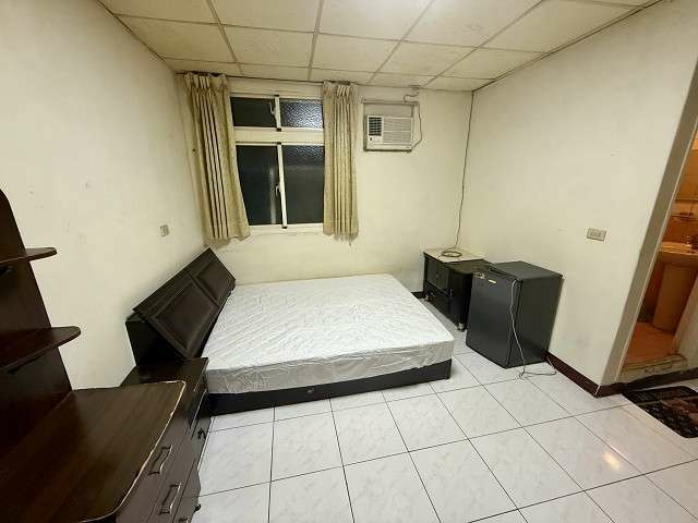 💞大象租屋💞近中壢市中心.火車站旁.透天網路便宜套房.附傢俱.家電（第2張）