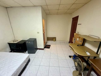 💞大象租屋💞近中壢市中心.火車站旁.透天網路便宜套房.附傢俱.家電（第4張）