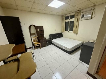 💞大象租屋💞近中壢市中心.火車站旁.透天網路便宜套房.附傢俱.家電（第1張）