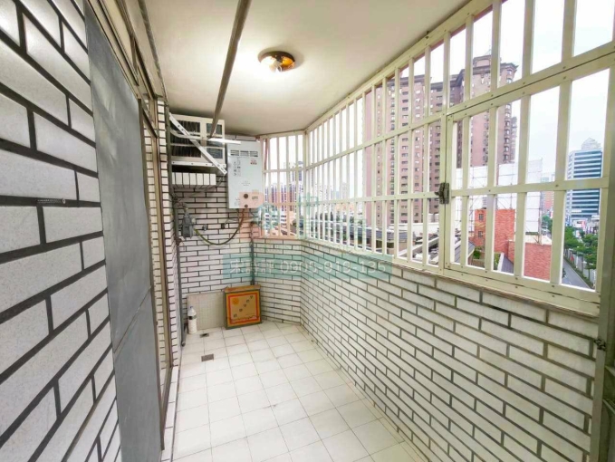 🏡✨【藝文特區|摩天芳鄰|電梯3房出租】✨(第10張)
