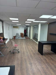 府中捷運站❤️美容美髮❤️住辦店❤️平面車（第3張）